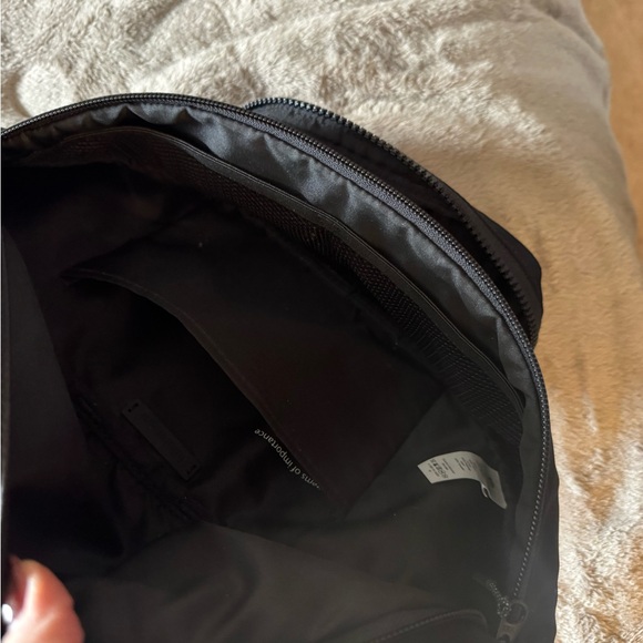 lululemon athletica Black Belt Bag - Picture 4 of 6